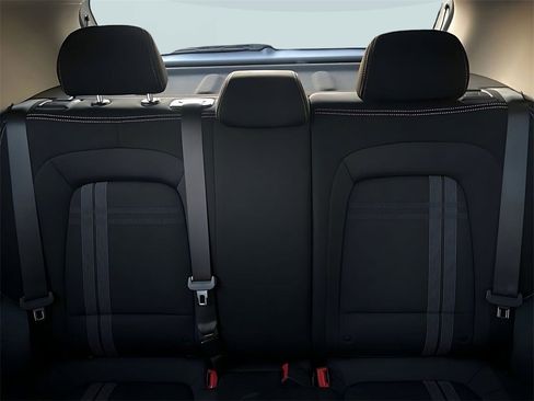 Used 2025 Hyundai Venue SEL image 17