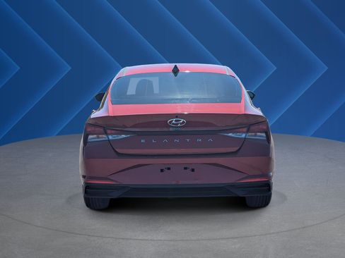 Certified 2023 Hyundai Elantra SEL w/ Cargo Package FWD image 4