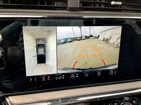 Used 2024 GMC Sierra 2500 AT4X image 30