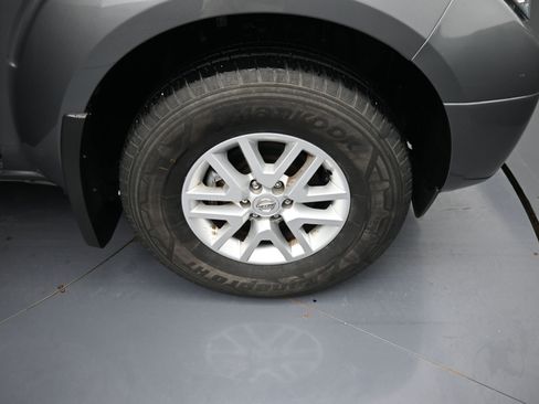 Used 2021 Nissan Frontier SV w/ SV Utility Package image 22