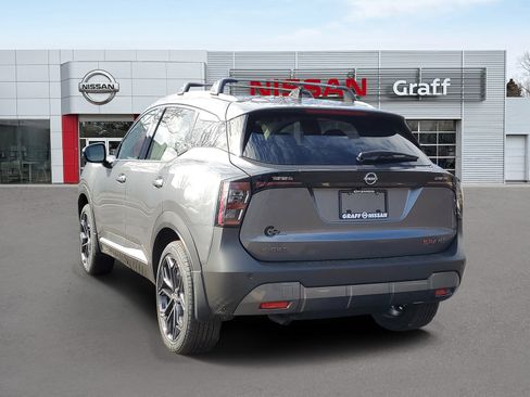 New 2026 Nissan Kicks SR w/ Cold Weather Package AWD/4WD image 4
