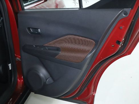 Certified 2023 Nissan Kicks SR FWD image 32