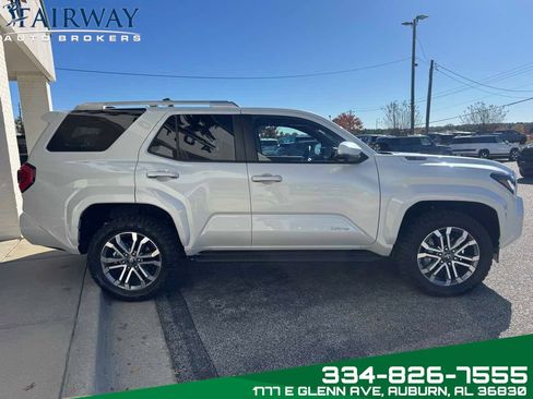 Used 2025 Toyota 4Runner Limited image 5