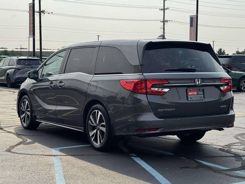 Used 2023 Honda Odyssey Touring image 4