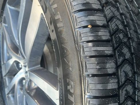 Used 2017 Honda Pilot Touring image 10