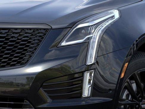 New 2026 Cadillac XT5 Premium Luxury w/ LPO, ONYX Package FWD image 10