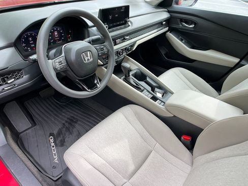 Used 2024 Honda Accord EX image 10