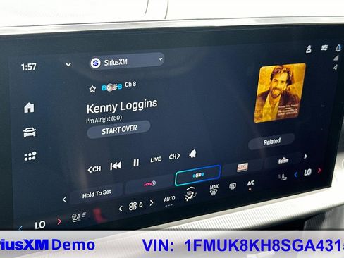 Used 2025 Ford Explorer ST-Line image 30