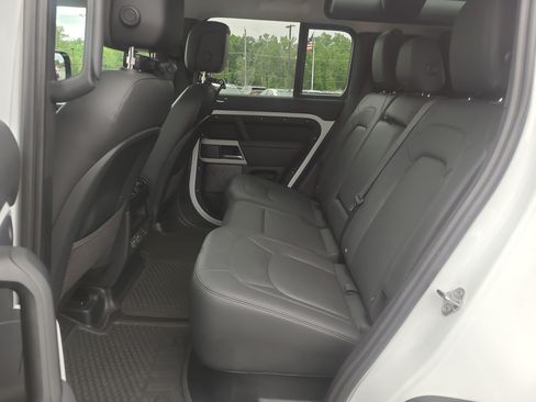 Used 2024 Land Rover Defender 110 S AWD/4WD image 28