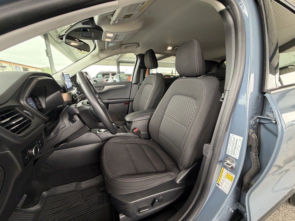 Used 2024 Ford Escape Active AWD/4WD image 9