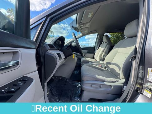 Used 2016 Honda Odyssey LX image 16