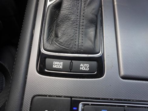 Used 2015 Hyundai Genesis 5.0 RWD image 38
