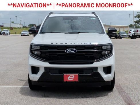 New 2027 Ford Expedition Platinum w/ Stealth Appearance Package AWD/4WD image 2