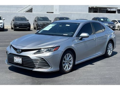 Used 2023 Toyota Camry LE FWD image 2