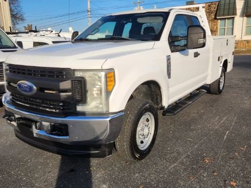 Used 2017 Ford F250 XL w/ Power Equipment Group image 7