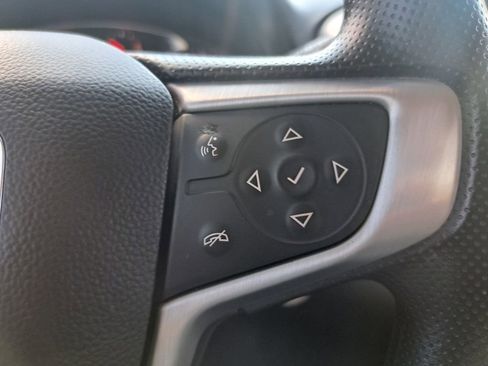 Used 2023 GMC Terrain SLE w/ Driver Convenience Package image 13