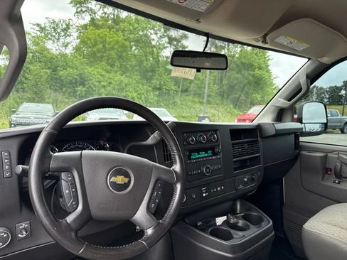 Used 2022 Chevrolet Express 2500 w/ Driver Convenience Package RWD image 3