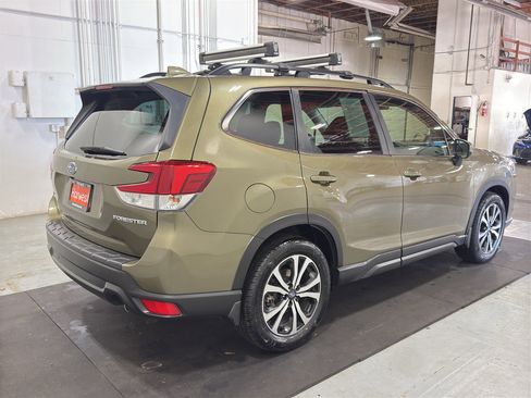 Used 2022 Subaru Forester Limited w/ Popular Package #2 AWD/4WD image 6