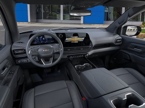 New 2025 Chevrolet Silverado EV LT image 45