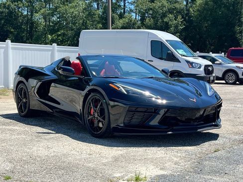 Used 2022 Chevrolet Corvette Stingray Premium Conv w/ Z51 Performance Package RWD image 17
