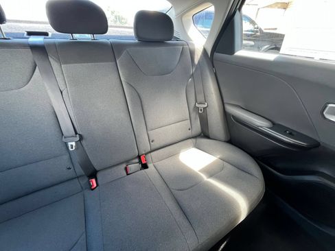 Used 2025 Kia K4 FWD image 62