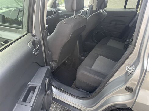 Used 2015 Jeep Patriot Sport w/ Tire & Wheel Group AWD/4WD image 11