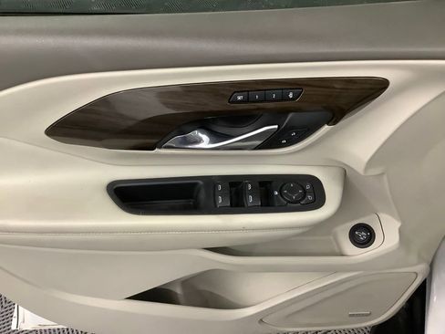 Used 2019 GMC Terrain Denali w/ LPO, 'HIT The Road' Package image 9