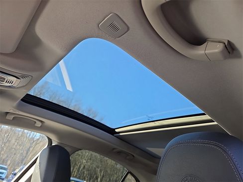 Used 2021 Alfa Romeo Stelvio Ti w/ Nero Edizione image 15