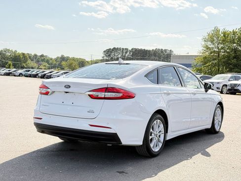 Used 2020 Ford Fusion SE FWD image 6
