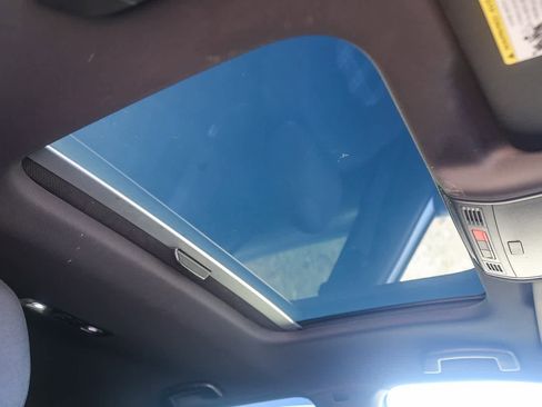 Used 2018 Volkswagen GTI SE image 13