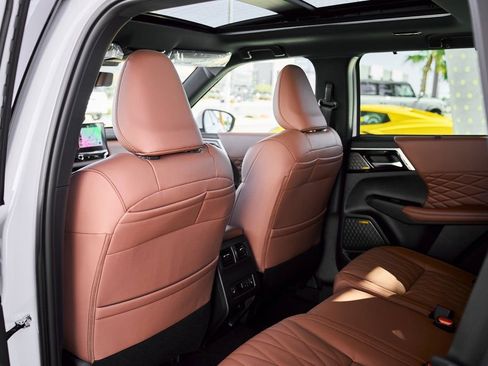 New 2026 Mitsubishi Outlander SEL FWD image 27