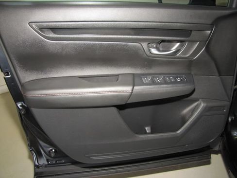 Used 2025 Honda CR-V Sport image 10