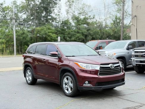 Used 2016 Toyota Highlander Limited AWD/4WD image 4
