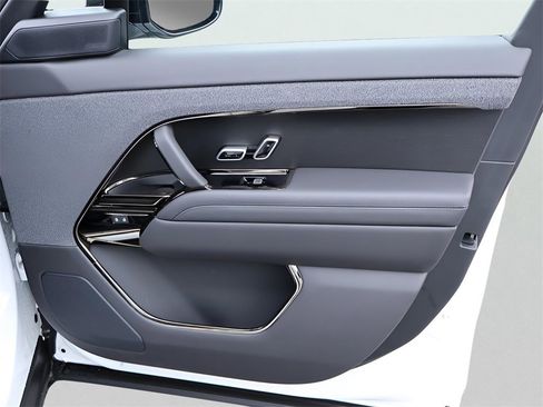 New 2025 Land Rover Range Rover Sport Dynamic SE image 12