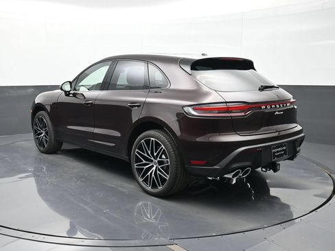 Certified 2026 Porsche Macan AWD/4WD image 3