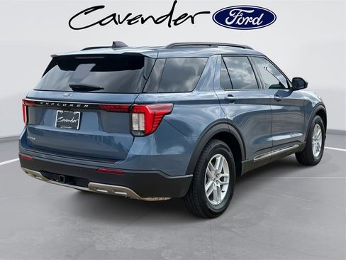 New 2025 Ford Explorer Active w/ Active Comfort Package image 5