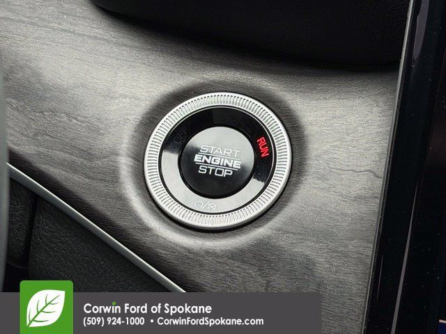 Used 2024 Jeep Grand Cherokee L Limited w/ Luxury Tech Group II AWD/4WD image 35