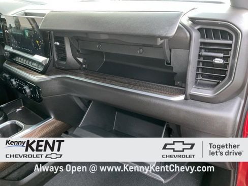 Used 2024 Chevrolet Silverado 1500 LT w/ Convenience Package II image 21