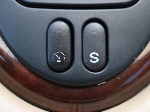 Used 2002 Jaguar XK8 Convertible image 25