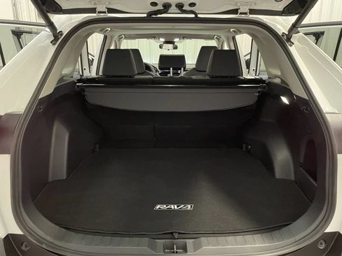 Used 2025 Toyota RAV4 XLE w/ Convenience Package AWD/4WD image 38