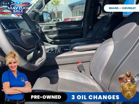 Used 2022 Jeep Wagoneer Series III w/ Rear Seat Video Group 1 AWD/4WD image 8