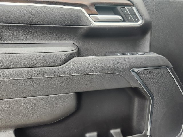 Used 2025 GMC Sierra 1500 SLT AWD/4WD image 22