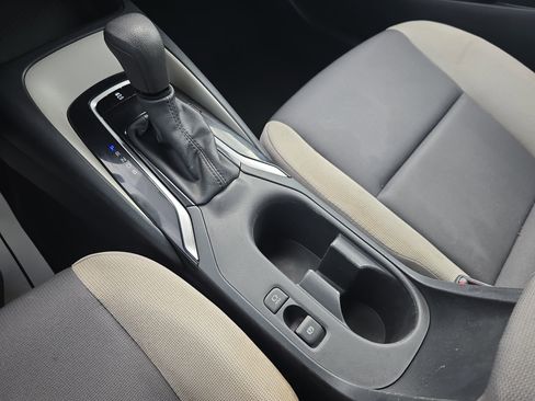 Used 2023 Toyota Corolla LE FWD image 24