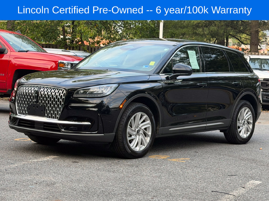 Used 2025 Lincoln Corsair FWD image 3