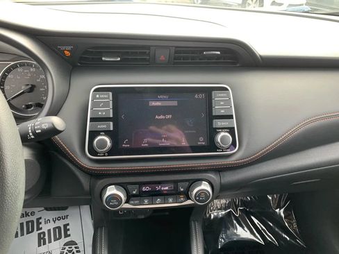 Used 2020 Nissan Kicks SR w/ SR Premium Package FWD image 12