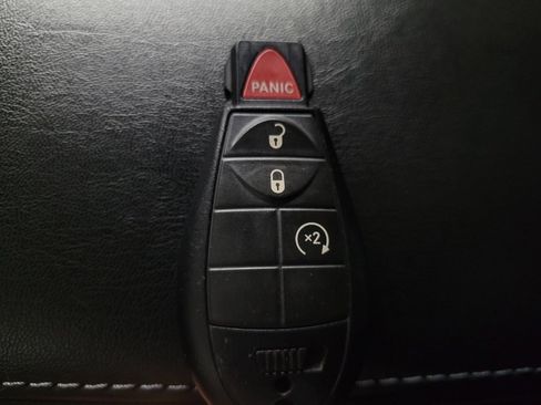 Used 2020 Jeep Cherokee Latitude w/ Cold Weather Group image 32