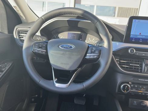Used 2022 Ford Escape SEL image 24