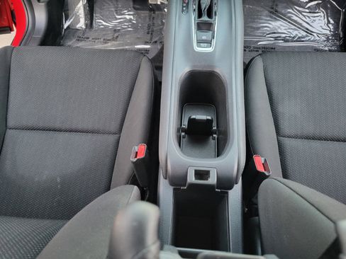 Used 2017 Honda HR-V LX image 24