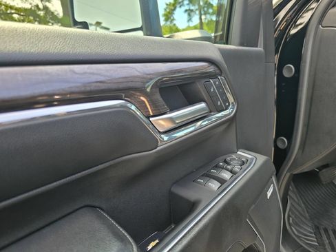 Used 2024 Chevrolet Silverado 2500 LTZ w/ LTZ Premium Package AWD/4WD image 11