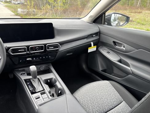 New 2026 Nissan Sentra SV FWD image 19